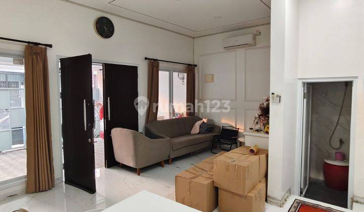 Rumah sewa di Muara Karang, Pik,Uk 6x15m,Full Furnish,Harga:120 jt/thn 1