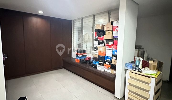 Rumah mewah di Panglima Polim,Kebayoran,Luas:373m,3 lantai,Harga:30 M nego 2