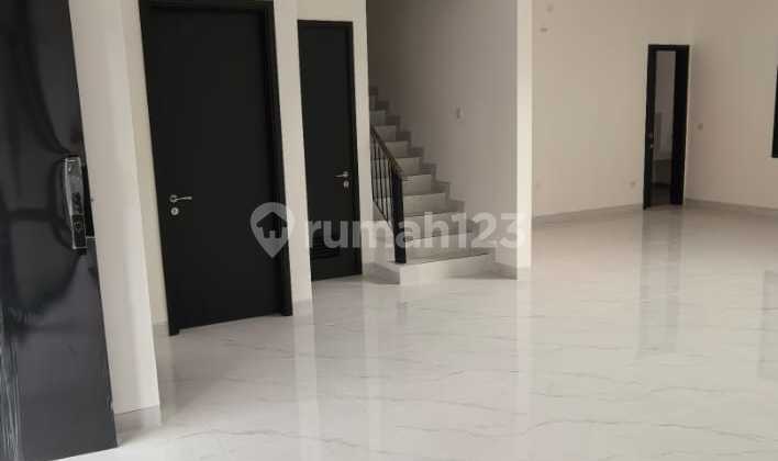 For Rent: Pasir Putih Villa House 5 Pik2, Size 10x20 m², Price: 220 Million/Year 2