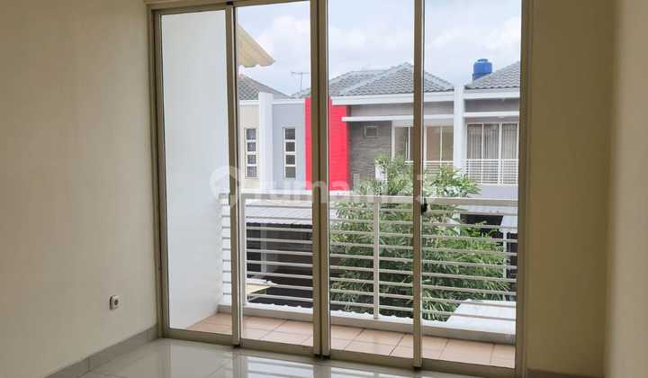 House in West Coast, Greenlake, 8x18m, Air Conditioned, Newly Renovated, Price: 85jt/Year