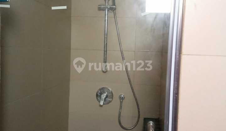 Disewakan Rumah di Cluster Magenta Pik2, Lt.8x12,5M2, Harga : 170 Juta/Tahun 2