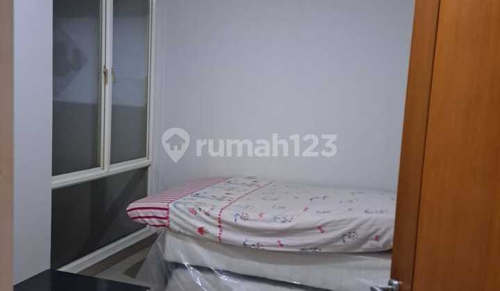 House in Grisenda PIK Size 5x16.5m² Semi Furnished Negotiable Price