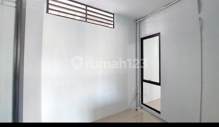 For Sale: House in Citra Garden Puri, West Jakarta, near Green Lake City, land size 5x13m², Price: 1.39M negotiable. 2