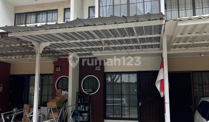 For Rent House in Green Lake City Cluster East Asia, Size 4x12m², Price: 55 Million/Year For Rent House in Green Lake City Cluster East Asia, Size 4x12m², Price: 55 Million/Year