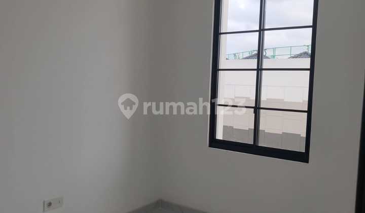 New House in Bukit Nirmala, Size 8x10m, Bedrooms: 3, Price: 90 Million/Year 2