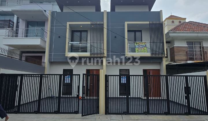 Dijual Rumah di Kavling Dki Meruya Selatan,Uk.5x25m2, Harga : 2,479M Nego