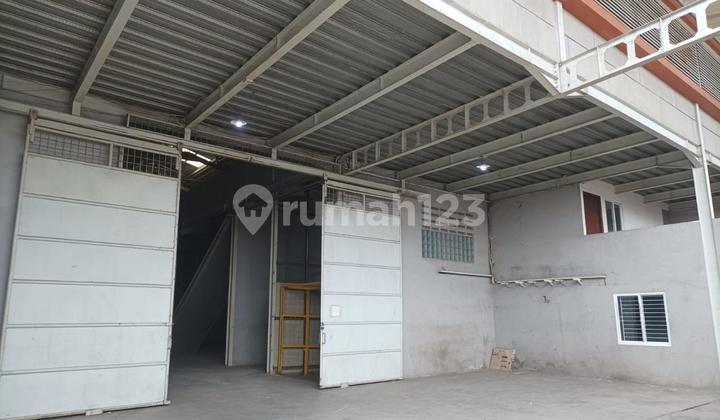 Disewakan 1 Gudang di Dpr Cipondoh, Lt.20x40m2, Ada Lift Barang, Harga : 600 Juta/Tahun Disewakan 1 Gudang di Dpr Cipondoh, Lt.20x40m2, Ada Lift Barang, Harga : 600 Juta/Tahun