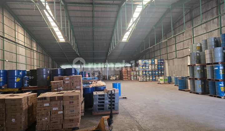 Gudang disewakan di Kawasan Jatake,Luas:1400m,Harga:672 jt/thn nego