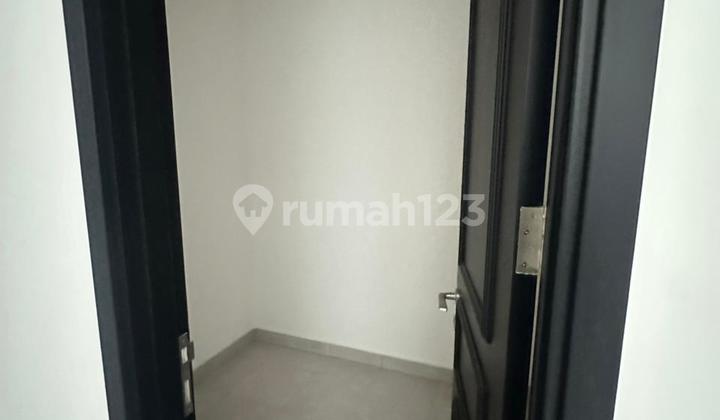 Disewakan Rumah di Cluster Bukit Nirmala Pik2, Ukuran 6X15m2, Harga : 140 Juta/Tahun 2