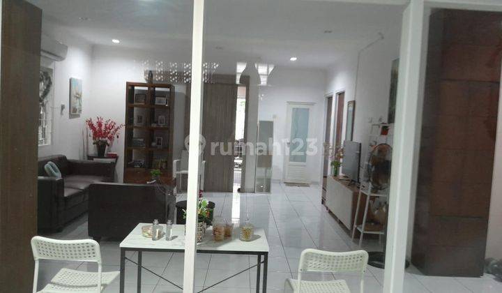 Dijual Cepat Rumah Full Renov Cantik Modern di Pulo Gebang Permai 2