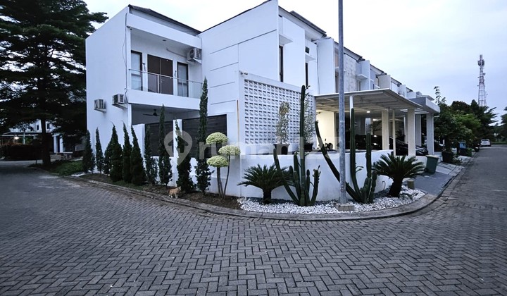 2-story house 10x15 private pool 3BR Victoria Cluster Metland Cakung