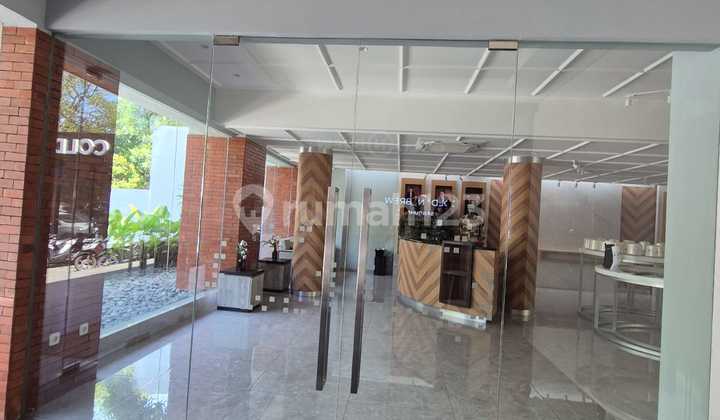 Ruang-usaha Strategis Dan Murah Di Mainroad Riau Bandung