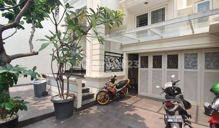 Dijual Rumah Bagus 8 Kamar Tidur Shm Di Jakarta Pusat 1