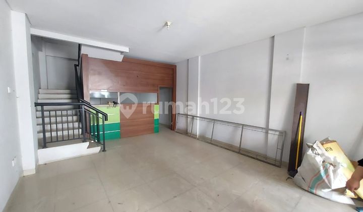 Dijual Ruko Siap Huni 3 Lantai Posisi Hook Di Komplek M Square Dijual Ruko Siap Huni 3 Lantai Posisi Hook Di Komplek M Square
