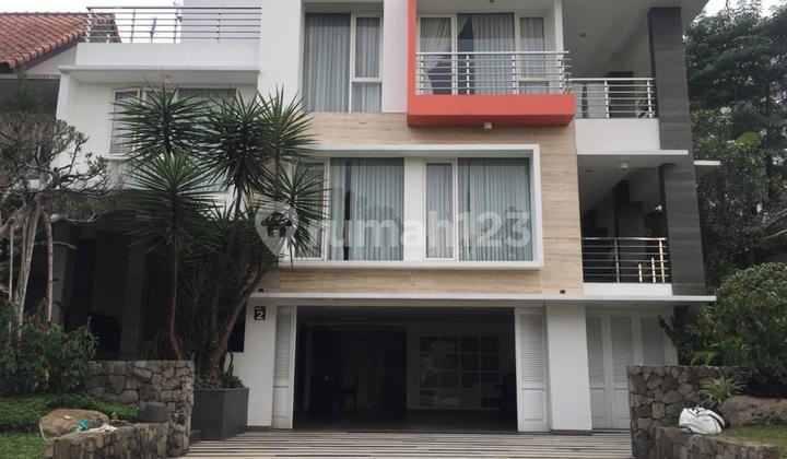 Rumah Bagus Cocok Untuk Villa di Dago Pakar