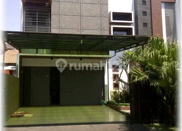Rumah Bagus Full Furnished di Taman Kopo Indah 1