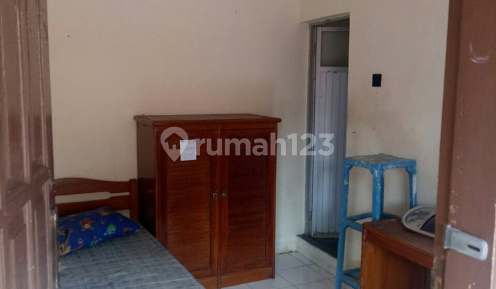 Strategic Boarding House Near the University in Jatinangor 2