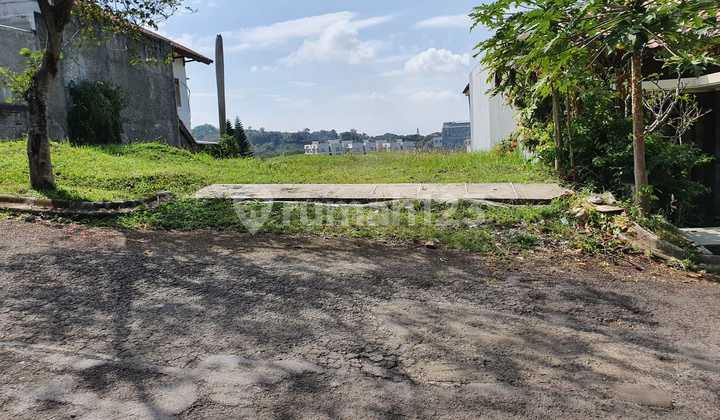 Dijual Tanah Datar 530.0 M² SHM di Dago Pakar