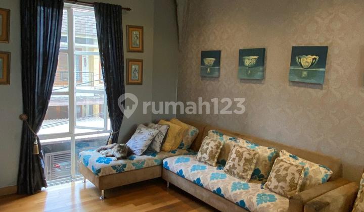 Rumah Mewah Dan Murah View Lapangan Golf Di Cigadung