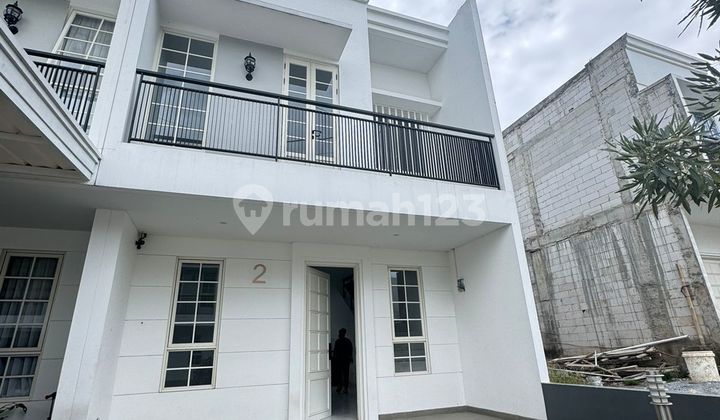 Nice 5 Bedroom House in Dago Asri Bandung Nice 5 Bedroom House in Dago Asri Bandung
