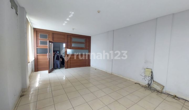 Dijual Ruko Siap Huni 3 Lantai Posisi Hook Di Komplek M Square Dijual Ruko Siap Huni 3 Lantai Posisi Hook Di Komplek M Square