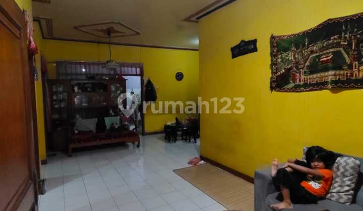 Rumah Kost 2 Lantai 127m² Di Moch Toha