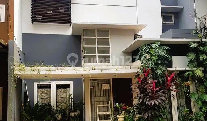Rumah cluster jln merpati ciputat 2 Lantai dekat Bintaro siap huni