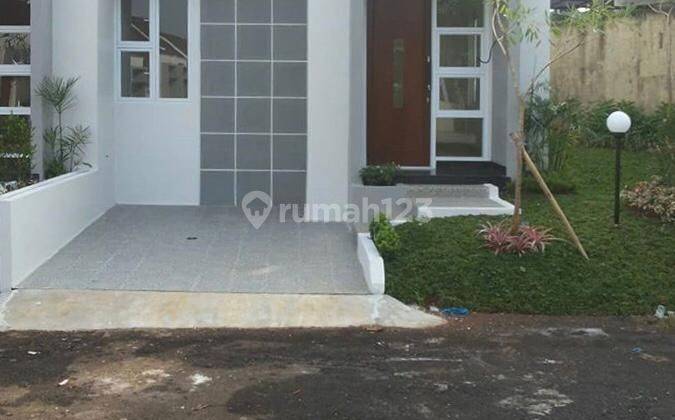 Rumah Komplek Ciputat Dekat Pintu Tol Siap Huni 1