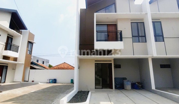 Rumah 2 Lantai Modern Bakti Jaya Setu Serpong Rumah 2 Lantai Modern Bakti Jaya Setu Serpong