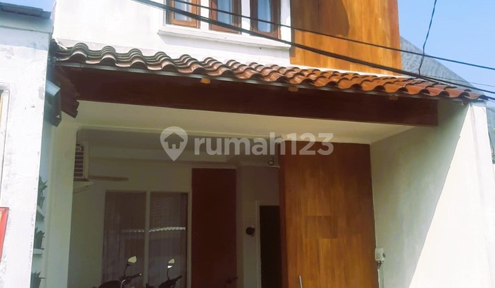 Rumah Komplek Minimalis Area Pondok Ranji Ciputat Strategis