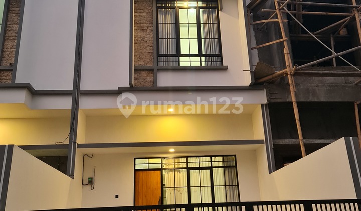 Rumah di Jl Ikan Ikan Rawamangun 2