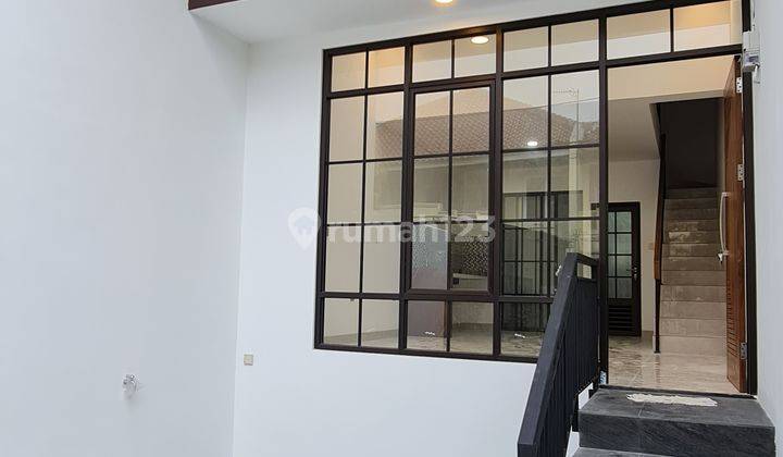 Town House Jalan Ikan Ikan Rawamangun 2