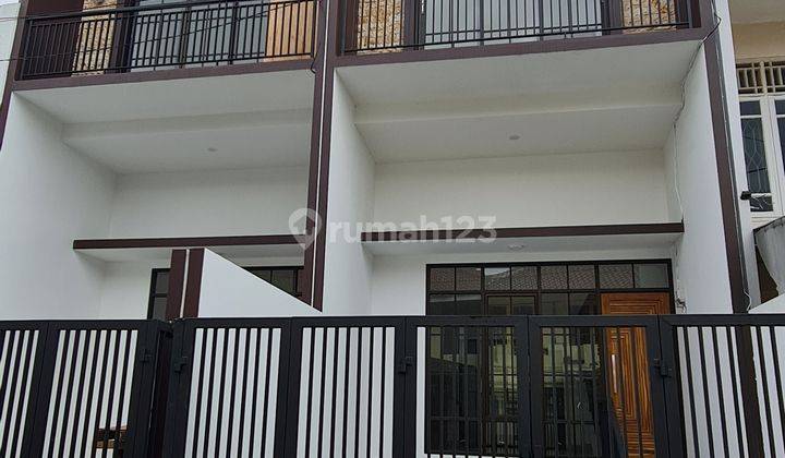 Rumah Modern Di Kalimalang Dekat Pondok Bambu 1