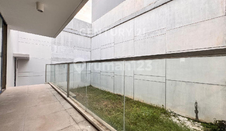 Rumah Brand New Golf Island Shadap Taman 10X25 Sudah AJB 2