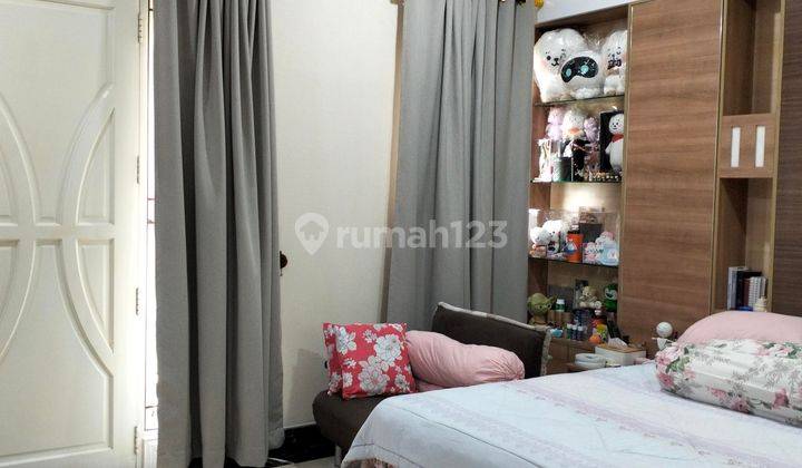 Rumah Manyar Permai Full Furnished 1