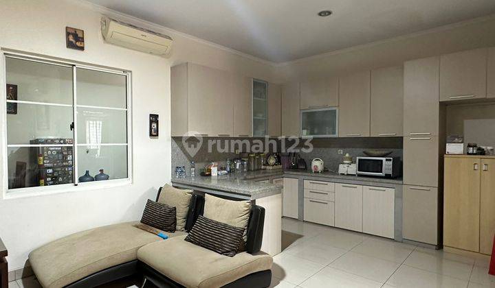 Rumah Venice Rapi Dan Terawat 2