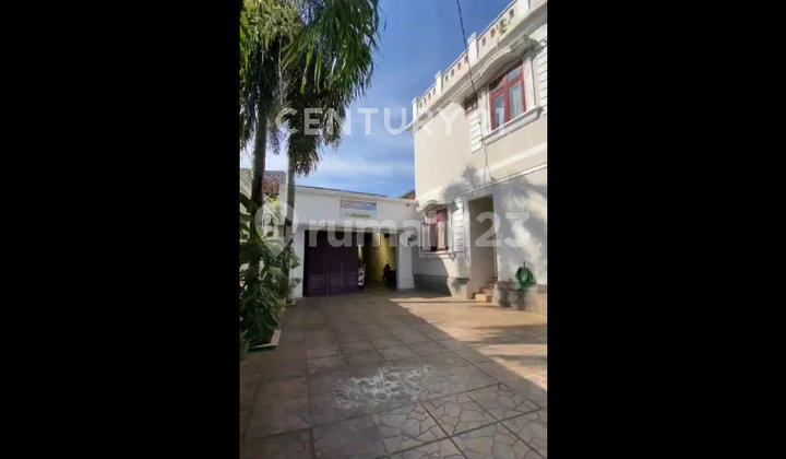 Rumah Cantik di Dekat Stasiun Pondok Ranji Rumah Cantik di Dekat Stasiun Pondok Ranji