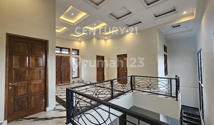 Rumah Pejaten Fresh Renovated 5 Menit Jalan Kaki ke Masjid 2