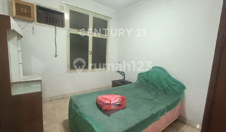 Rumah Bagus Dan Strategis Komplek Bandengan Selatan Raya  2