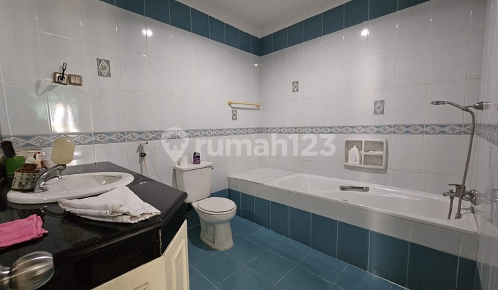 Muara Karang Block 3 Corner House 2