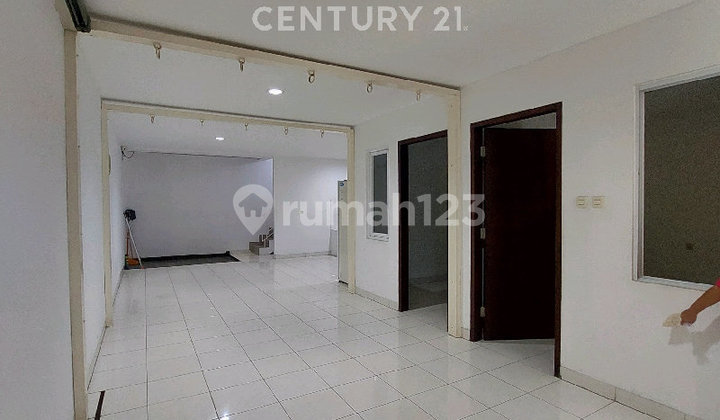 For Rent, PIK 1 House Ready to Move In, Neat, Fully Furnished. For Rent, PIK 1 House Ready to Move In, Neat, Fully Furnished.