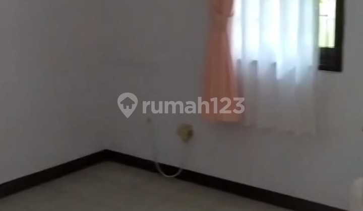 For Rent: Meruya Ilir Garden House, Land Area 120 M2, West Jakarta 2
