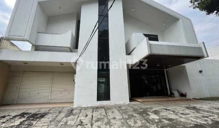 Di Jual Cepat Rumah Mewah Bebas Banjir Dekat Senopati LT738/09.25