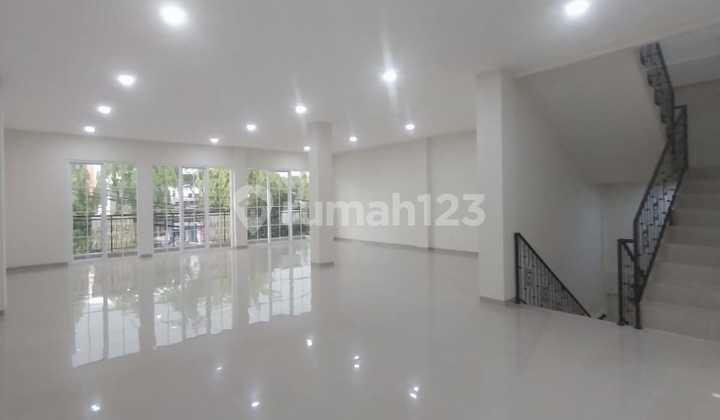 For Rent: Shop House in Cempaka Putih, Roadside LB504m2/KM4/11.25