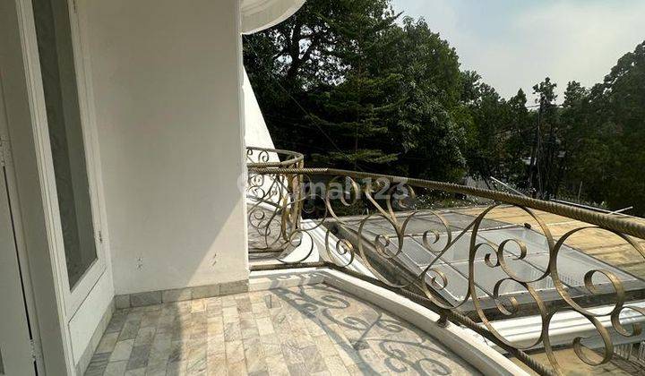 Rumah Nice Simatupang 2lantai,shm,lt 225m.lb 360m.240jt thn 08.23 2