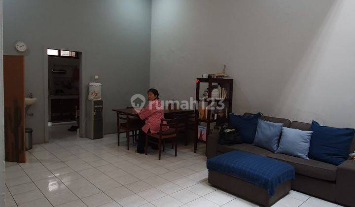 Nice House 2lt Kebayoran Baru Shm Lt 255m² Lb 225m² 12m 09.23 2