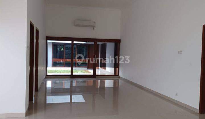 Rent House At Menteng Lt 700m² Lb 650m² 5 Br 4 Bath 07.2024 2