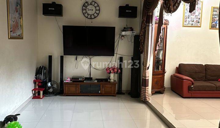 Dijual Rumah pondok ranji Lt 141m² Lb 282m² Shm 8.24 2