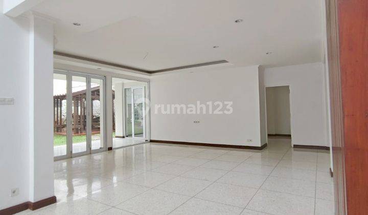 For Rent Rumah Menteng Luas.700m 6KT 7KM 2Lt Shm 9.24 2