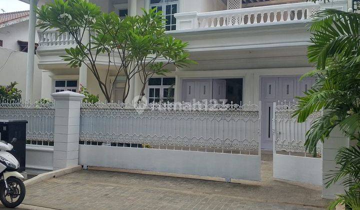 Disewakan Rumah Bagus Di Kuningan, Jakarta Selatan Rp68,5m 12.24 1